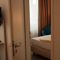 Family Room (2 Adults + 2 Children) (with Connection Door)