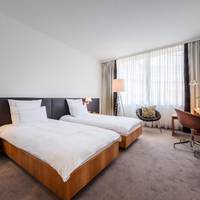Room #7261238