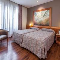 Room #9057843