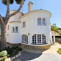 Five-Bedroom Villa with Private Pool