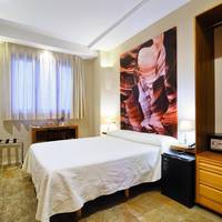 Deluxe Double Room (Interior View)