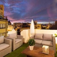  Superior Two-Bedroom Apartment with Two Terraces - Avenida Maria Cristina 6 