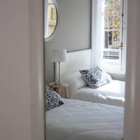Large Twin Room with Shared Bathroom