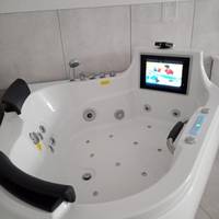 Queen Suite with Spa Bath