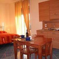 Studio (2 Adults)