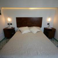 Family Room (2 Adults + 2 Children)