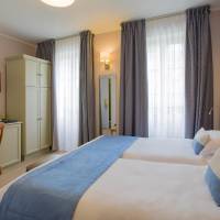 Double Room with Two Single Beds - For disabled guests