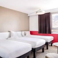 Standard Triple Room with Three Single Beds