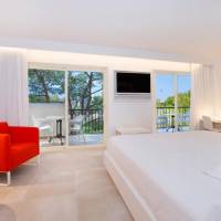 Star Prestige Double Room with Executive Lounge Access (2 Adults + 1 Child))