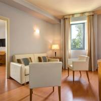 Queen One-Bedroom Suite