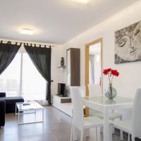 2 Bedroom Apartment with Terrace (6 Adults)