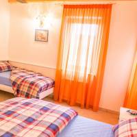 Triple Room with Garden View