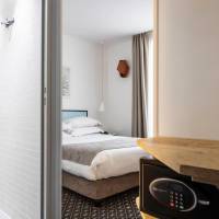 2 Adjacent Rooms