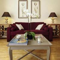 Superior One-Bedroom Apartment