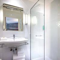 Executive Room with king-size bed with Access to the SPA