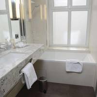 Junior King Suite