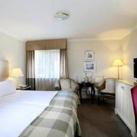 Room #12469877
