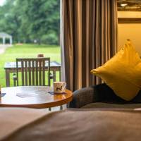 Deluxe with View Room