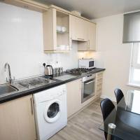 Two-Bedroom Apartment (Two Double Rooms)