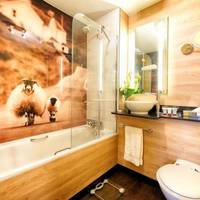 Room #4934675