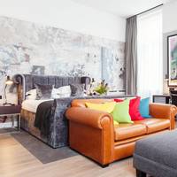 Signature Suite