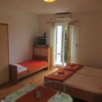 Studio with Balcony (3 Adults) 