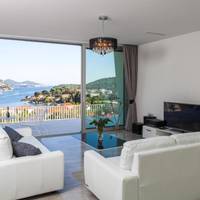 Five-Bedroom Villa with Private Pool and Sea View