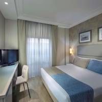 Comfort Queen Room