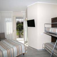 Family Room (2 Adults + 2 Children) with Balcony