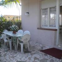 Large One-Bedroom Apartment with Terrace