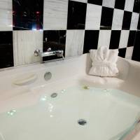 King Suite with Spa Bath
