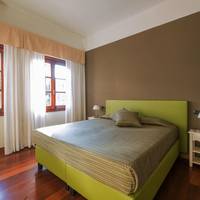 Three-Bedroom Apartment (8 Adults)