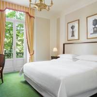 Grand Deluxe King Room with Garden View