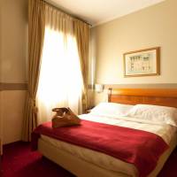 Single Room with French Bed