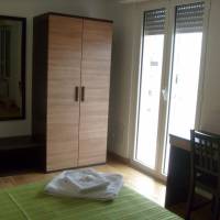 Quadruple Room with Shared Bathroom