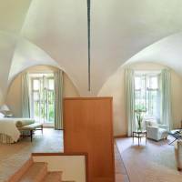 Cloister Suite King