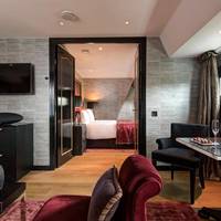 Executive Suite with Spa Bath