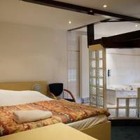 Double Room with Spa Bath