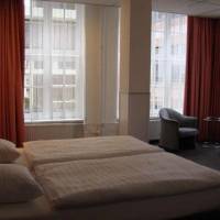 Large Double or Twin Room