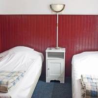 Basic Twin Room with Shared Bathroom