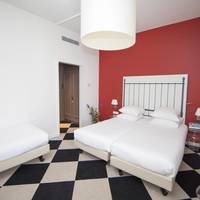 Classic Room with 3 Single Beds