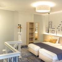 Deluxe Quadruple Room - Canal View