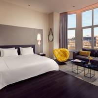 Executive King Room with Iconic View (3 Adults)