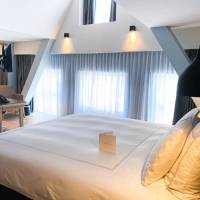 Double Room Select