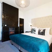 Deluxe Suite with Terrace and Kitchen