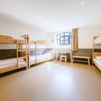 Family Room (8 Adults) with Private Bathroom