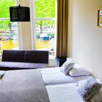 Twin Room with Shared Bathroom