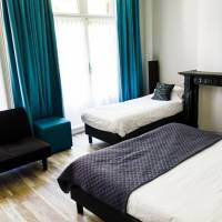 Quadruple Room with Shared Bathroom