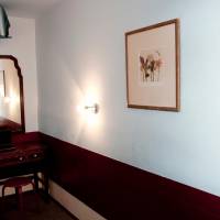 Family Room (5 Adults)