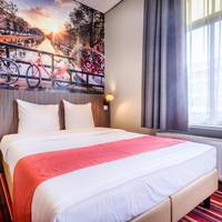 Triple Room with Canal View